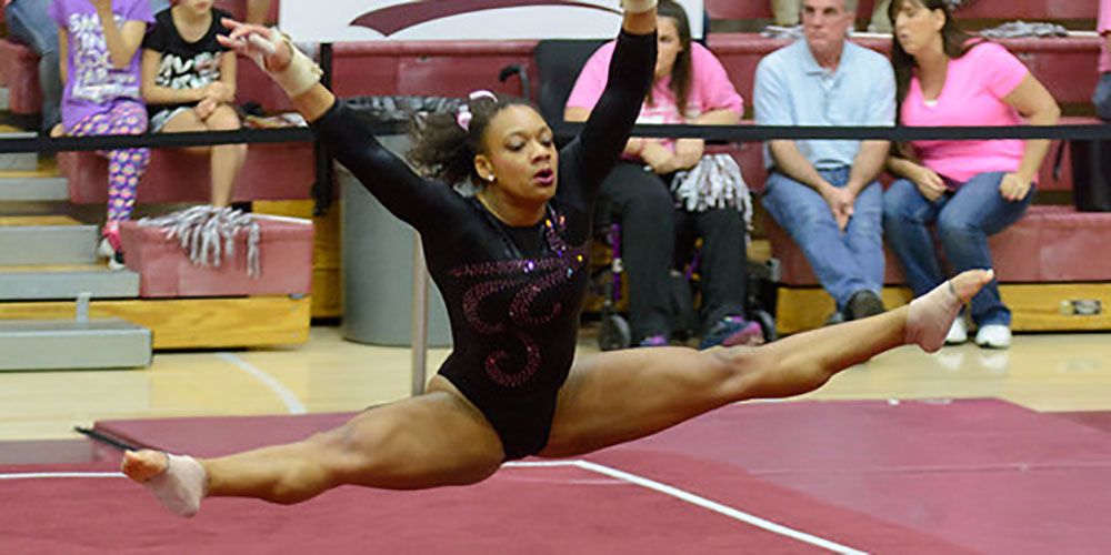 Austin Fifth in First Competition on Beam, Ladies Fall to Kent State