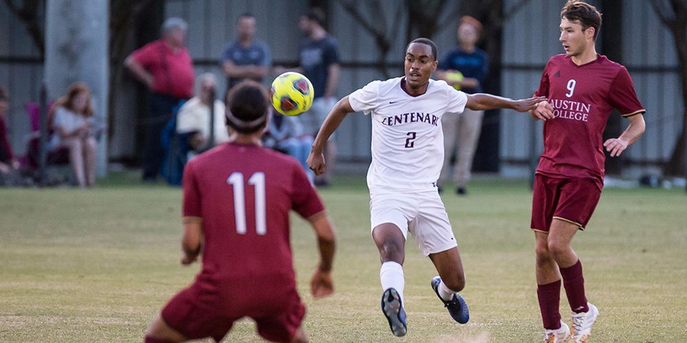 Gents Drop Road Conference Game to Dallas