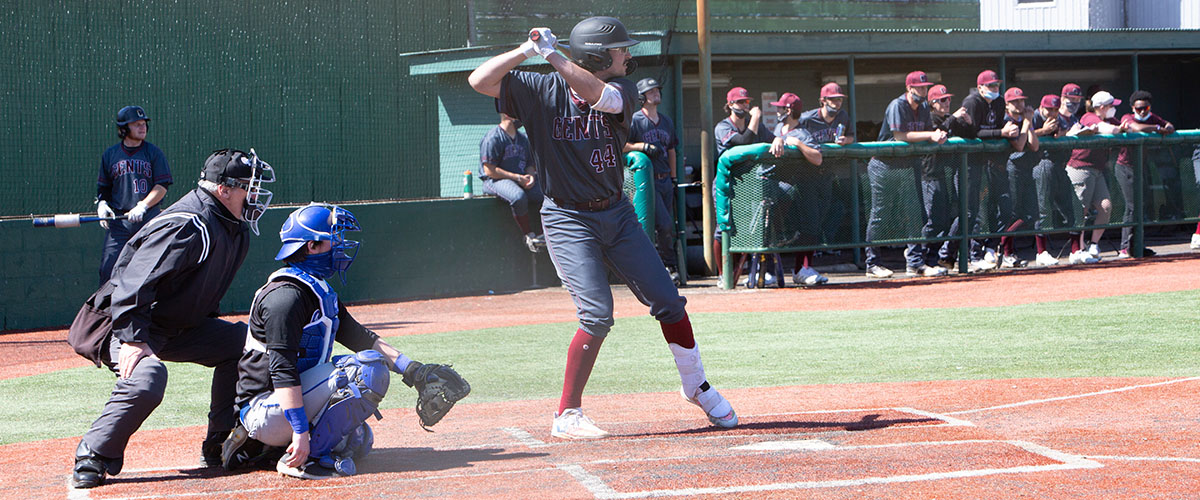 #14 Baseball Team Extends Nation's Longest Winning Streak With Extra-Innings Win at ETBU