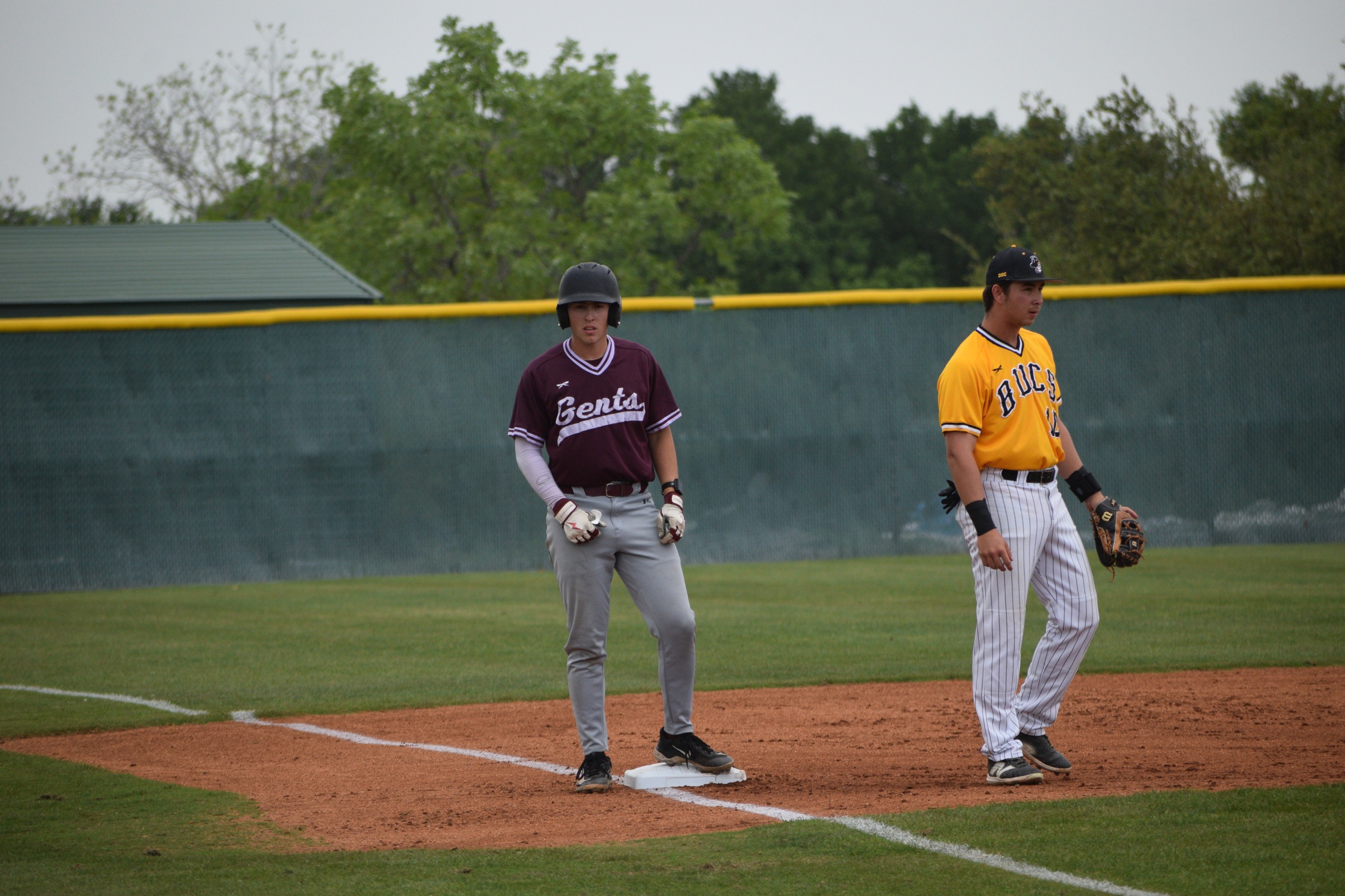 The Diamond Gents fell 7-5 on Friday night to McMurry.

PHOTO: Karen McLaughlin