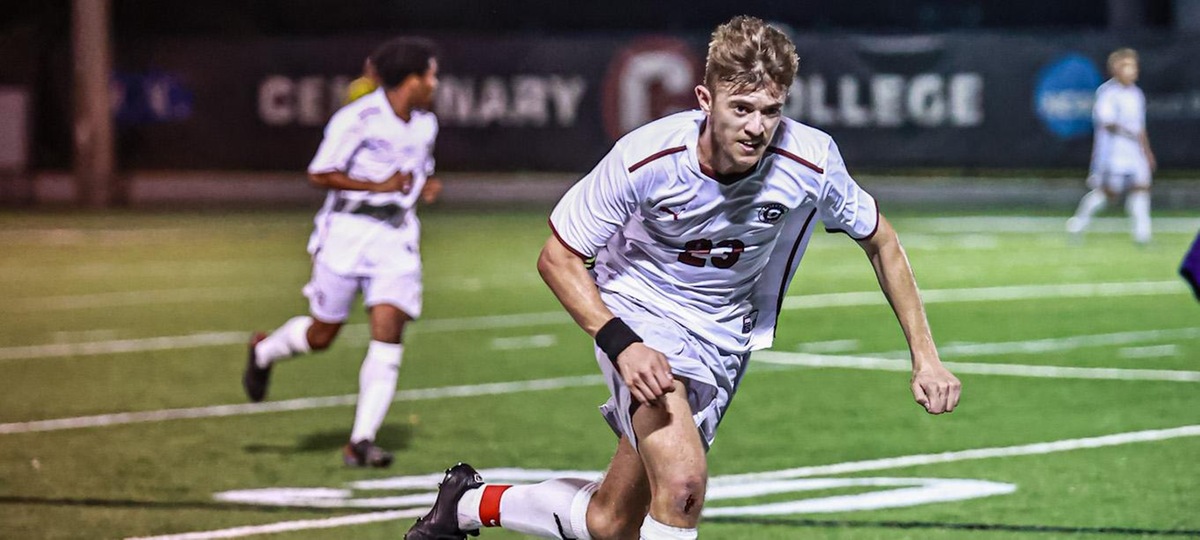 The Gents fell 5-0 to Colorado College on Friday night.