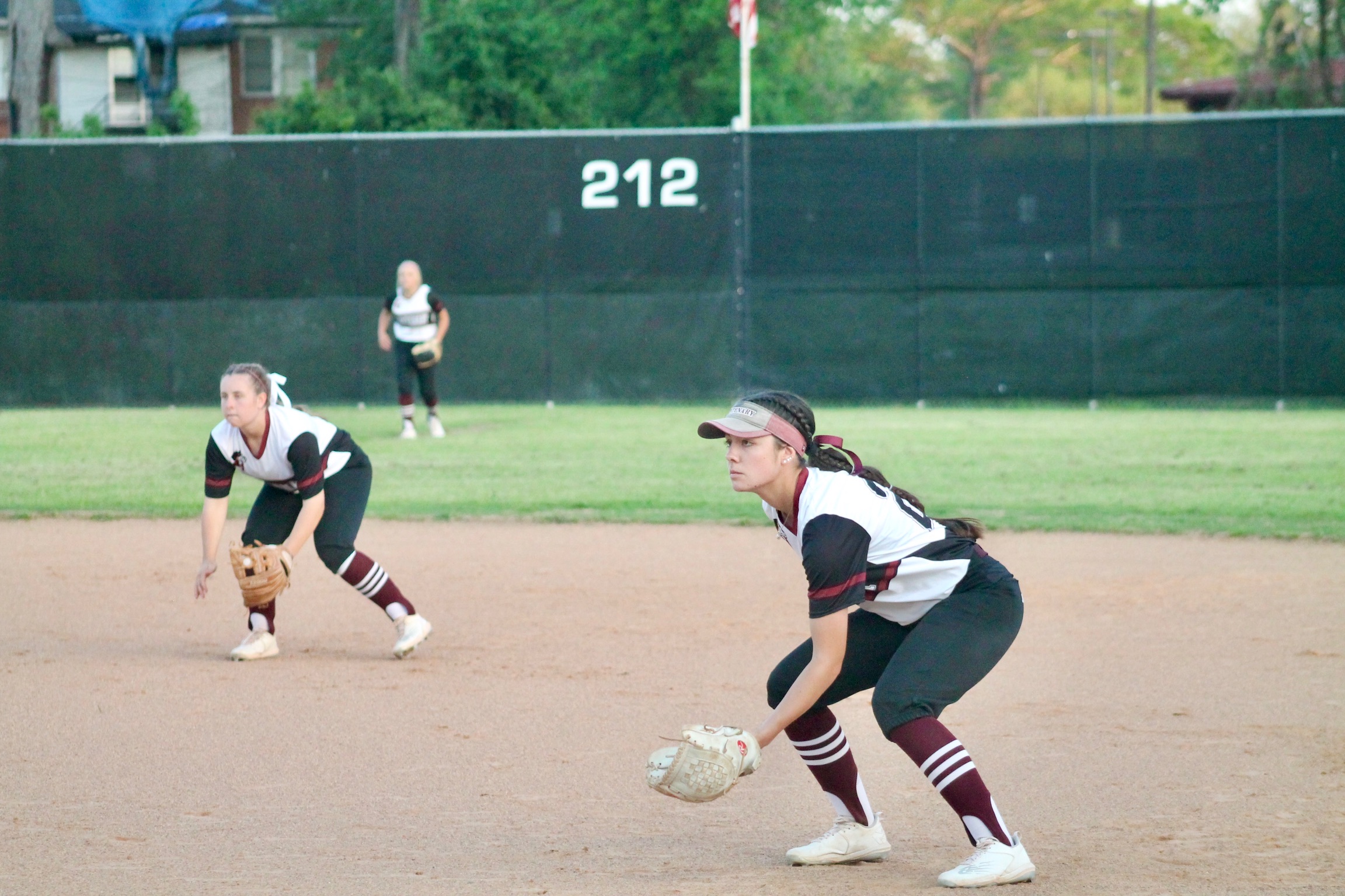 Ladies Hammer Hendrix In DH Sweep