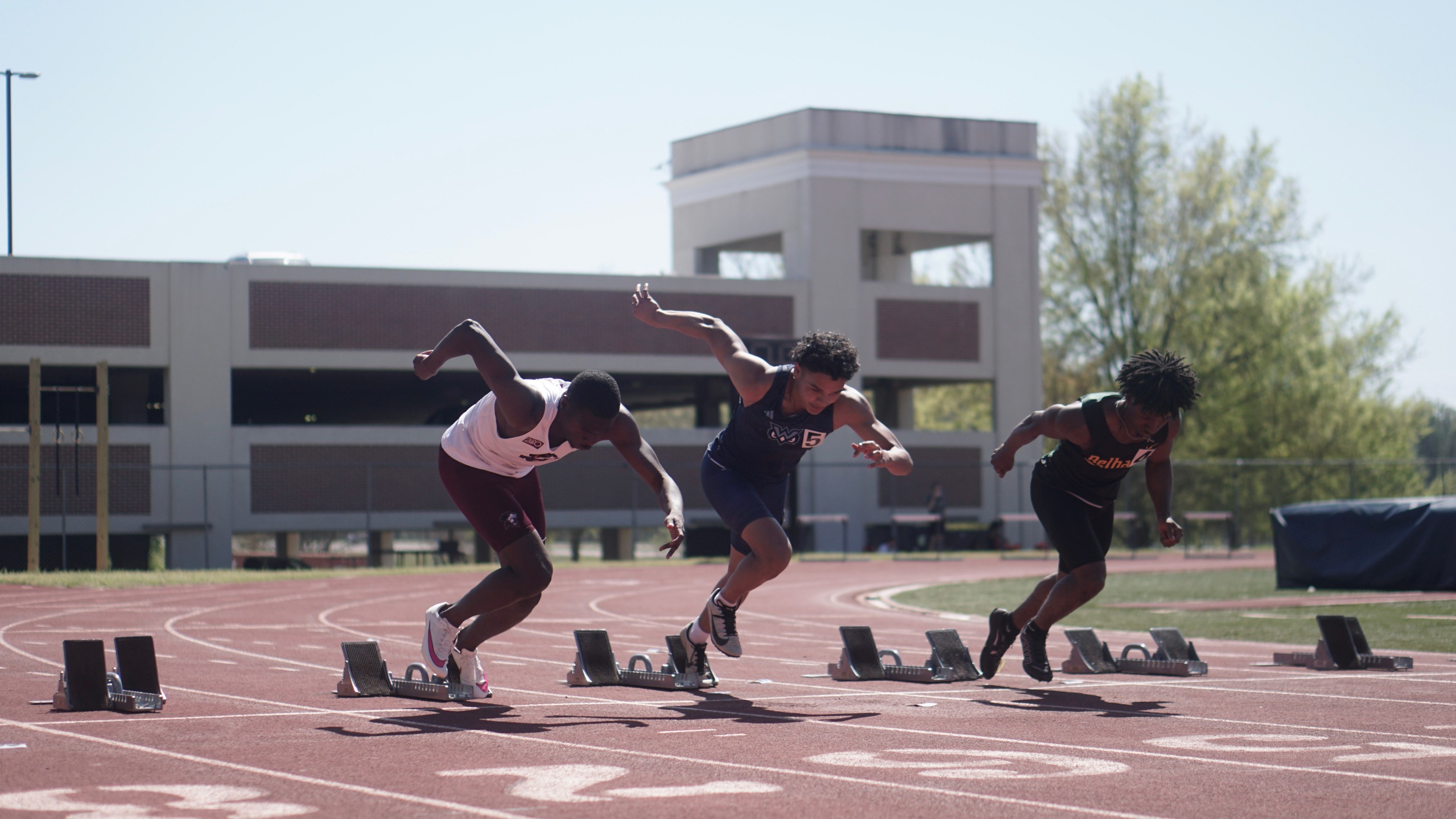 Track & Field Completes First Day At Carl Knight Lumberjack Invitational