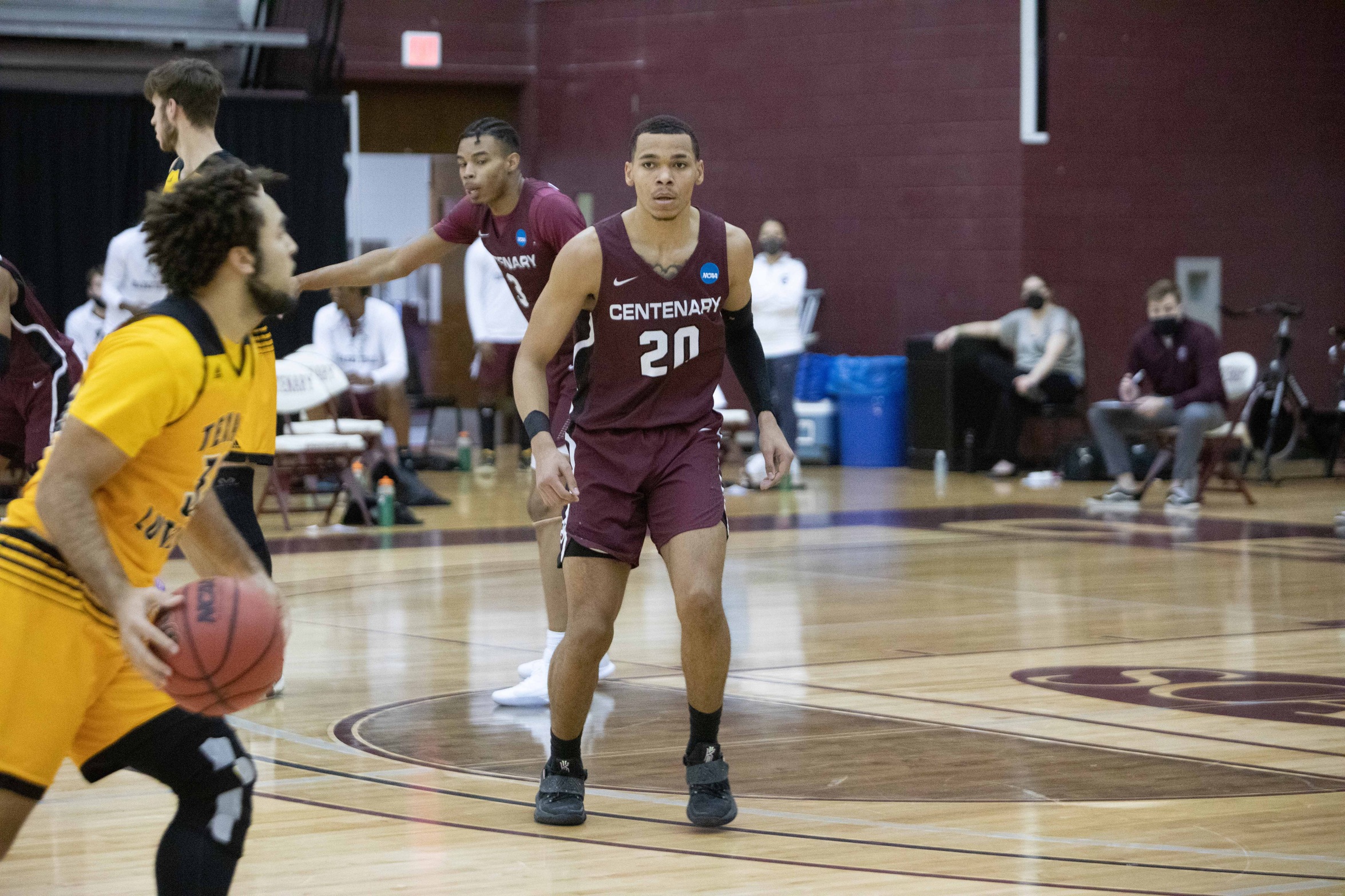 Gents Cruise to Home Win Over Dallas On Friday