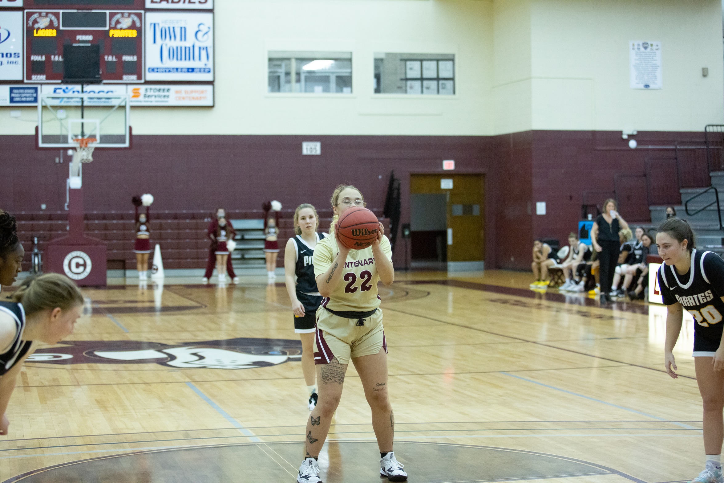 Senior F Jazzmyn Jones had another strong game on Saturday as she finished with eight points, nine rebounds, and six steals.