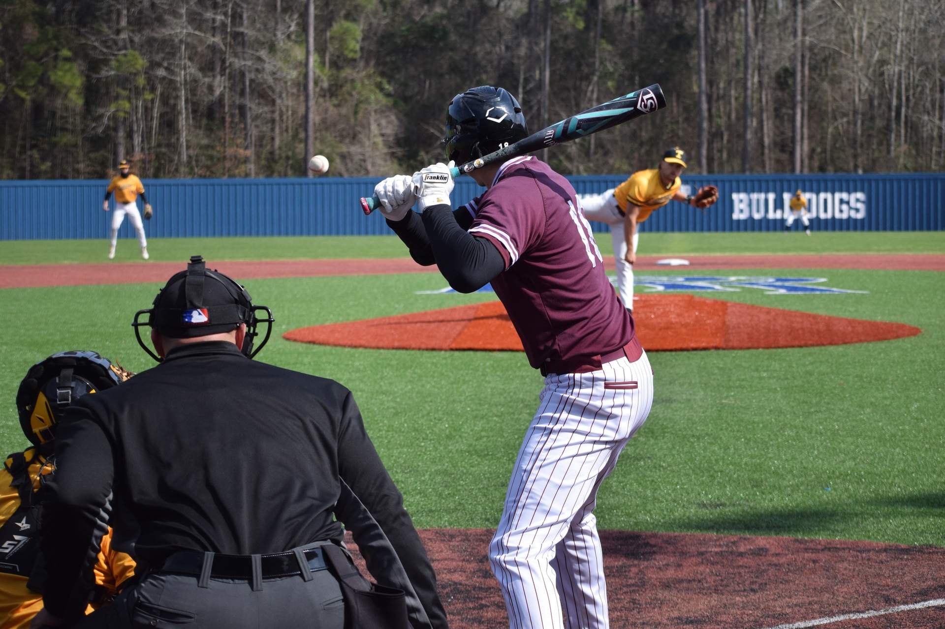 Baseball Splits Saturday DH Against Occidental College