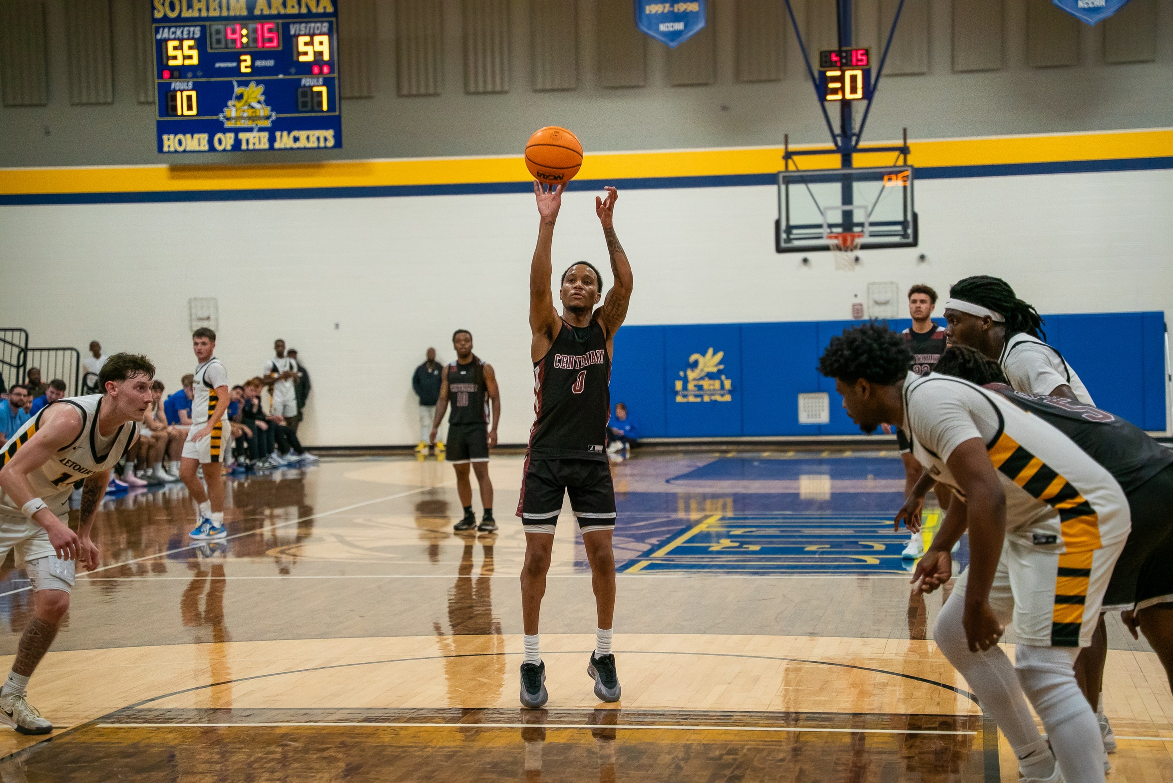 Senior G&nbsp;Craig Collier&nbsp;(North Little Rock, Ark.) hit the winning shot for the Gents in their 64-62 triumph at ETBU on Tuesday.