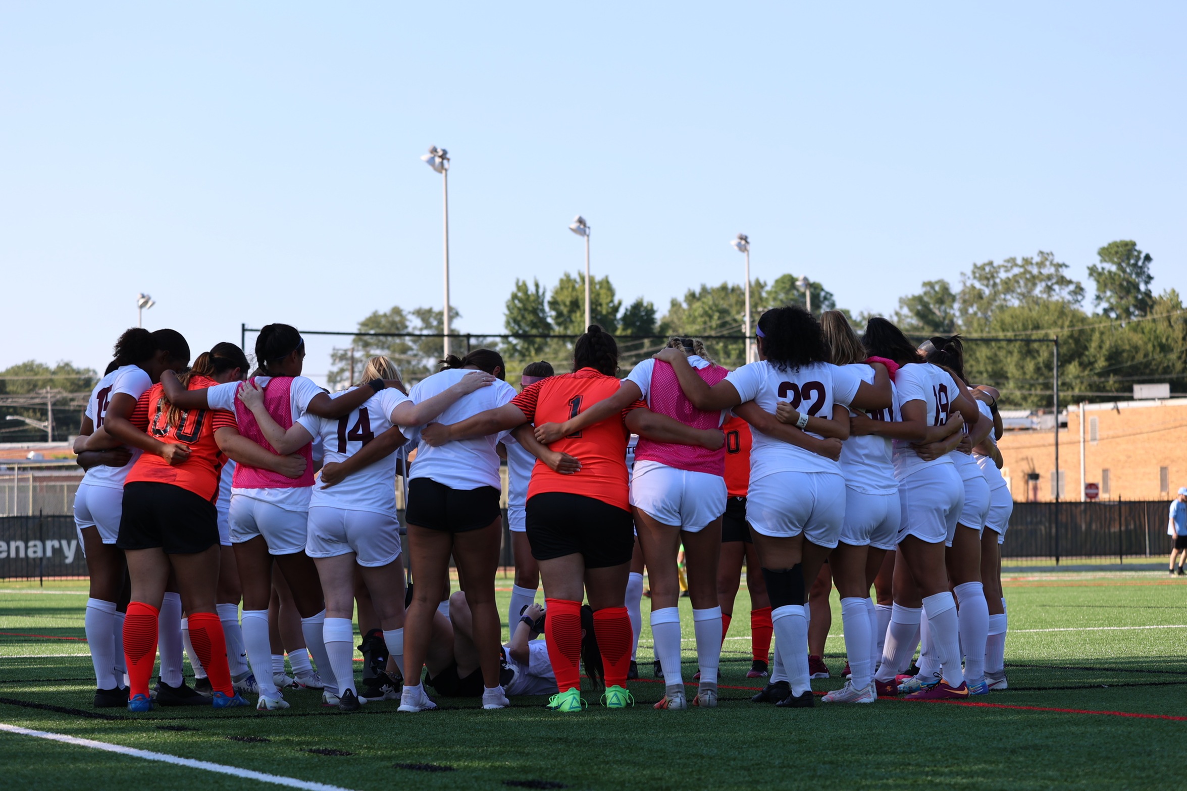 Ladies Fall To Crusaders 3-0 In Regular-Season Finale