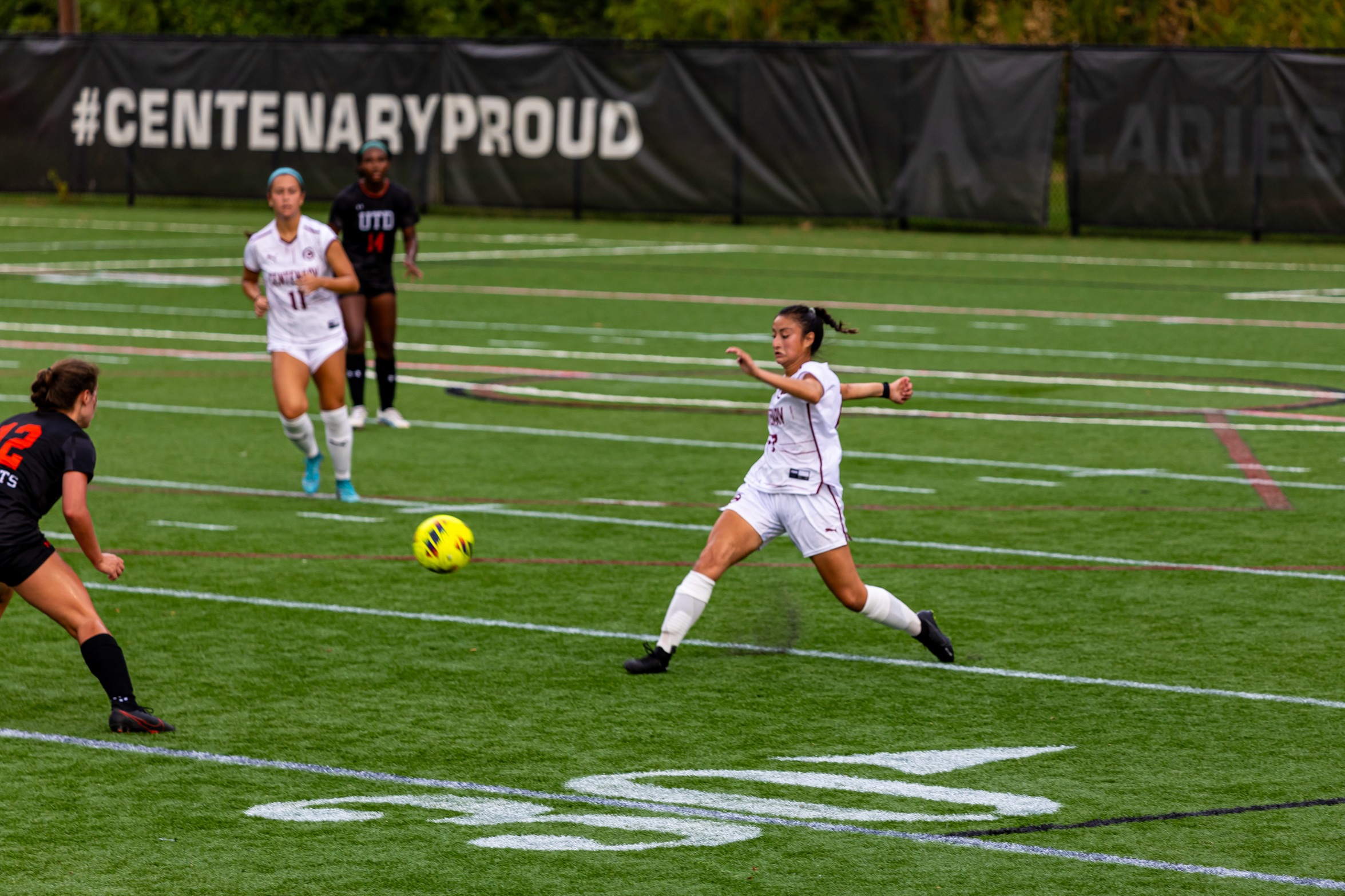 Alexa Hinojosa and the Ladies battled the Comets on Friday evening before falling in a 1-0 heartbreaker.