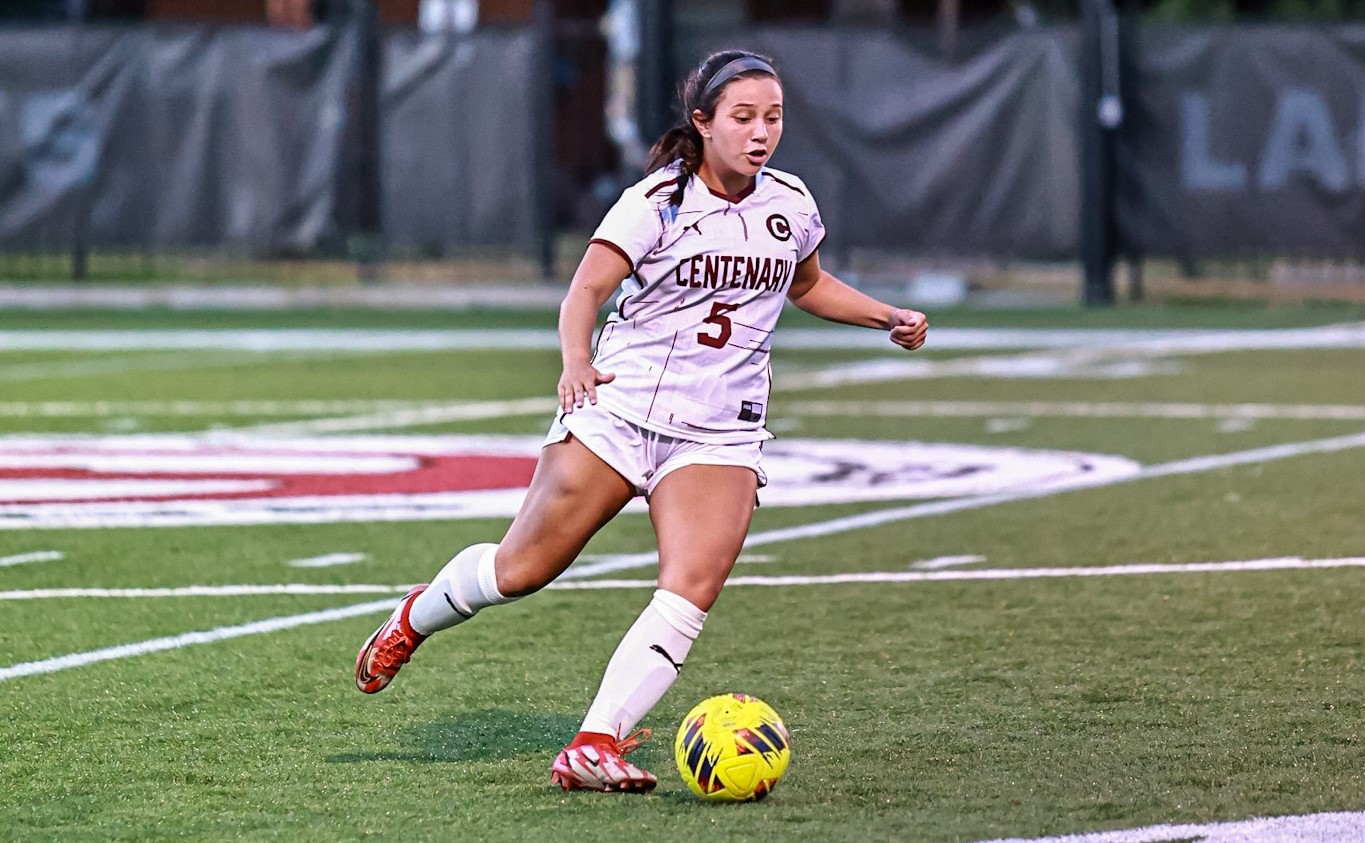 The Ladies fell short, 3-0, to Hendrix on Sunday afternoon.