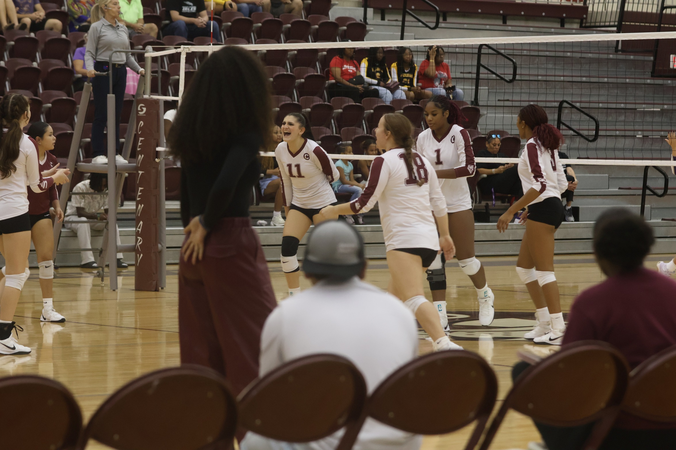 Freshman Zoe Garcia and the Ladies won their first conference match since the 2021 season on Sunday.