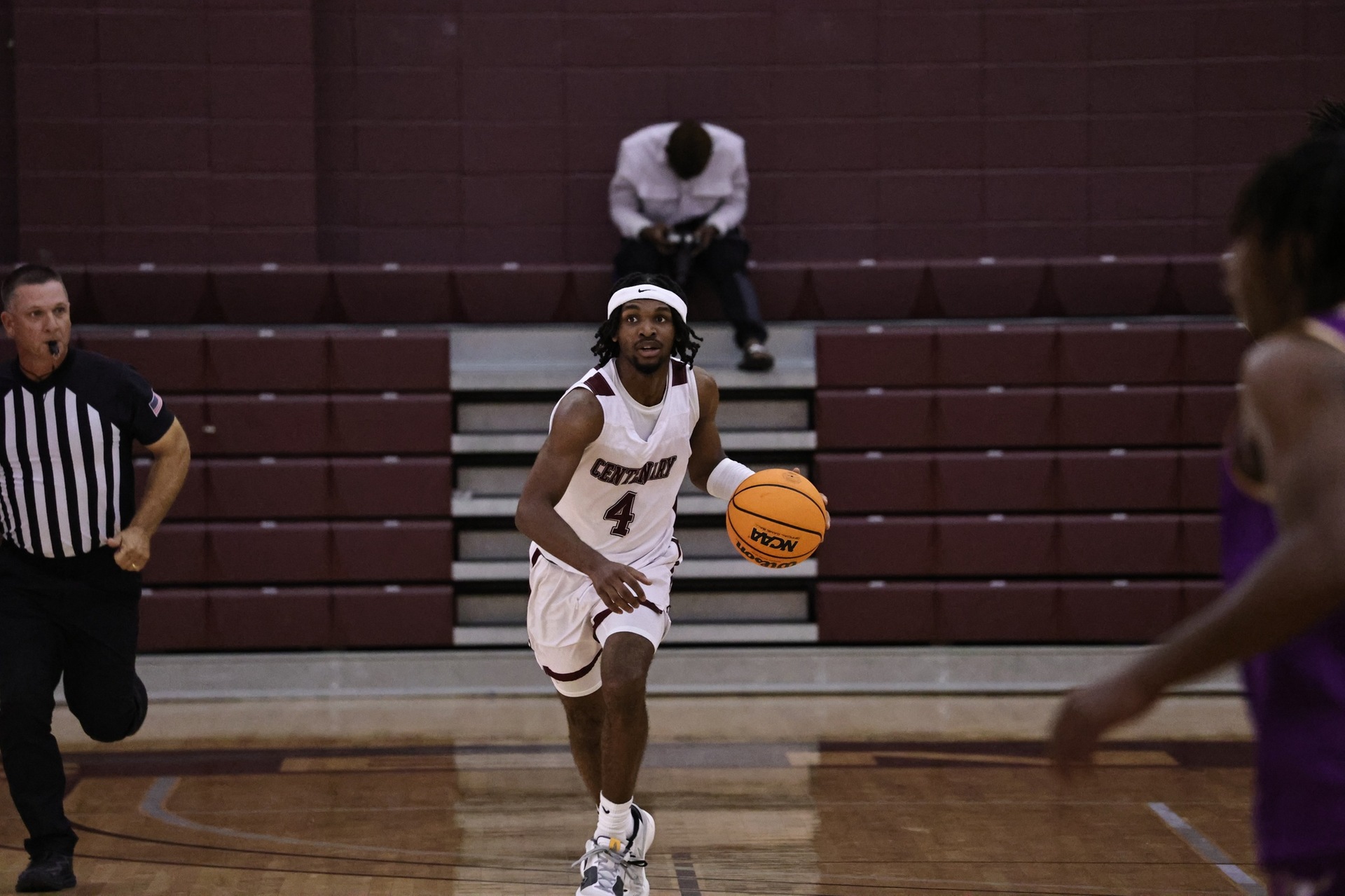 Gents Edged 78-77 By Pfeiffer On Saturday